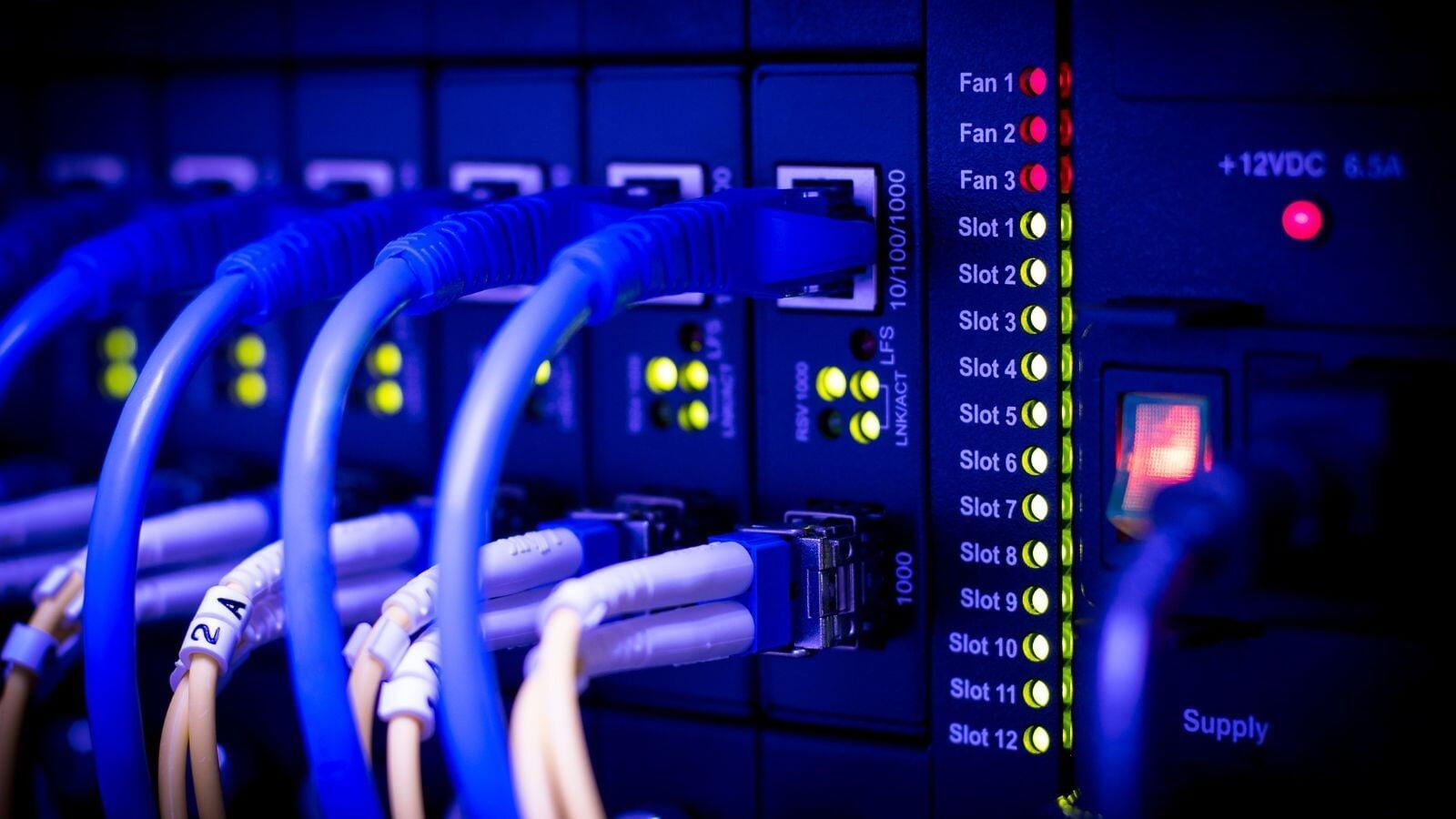 Quick Guide to Fiber Networking The Advantages of Fiber Over Copper